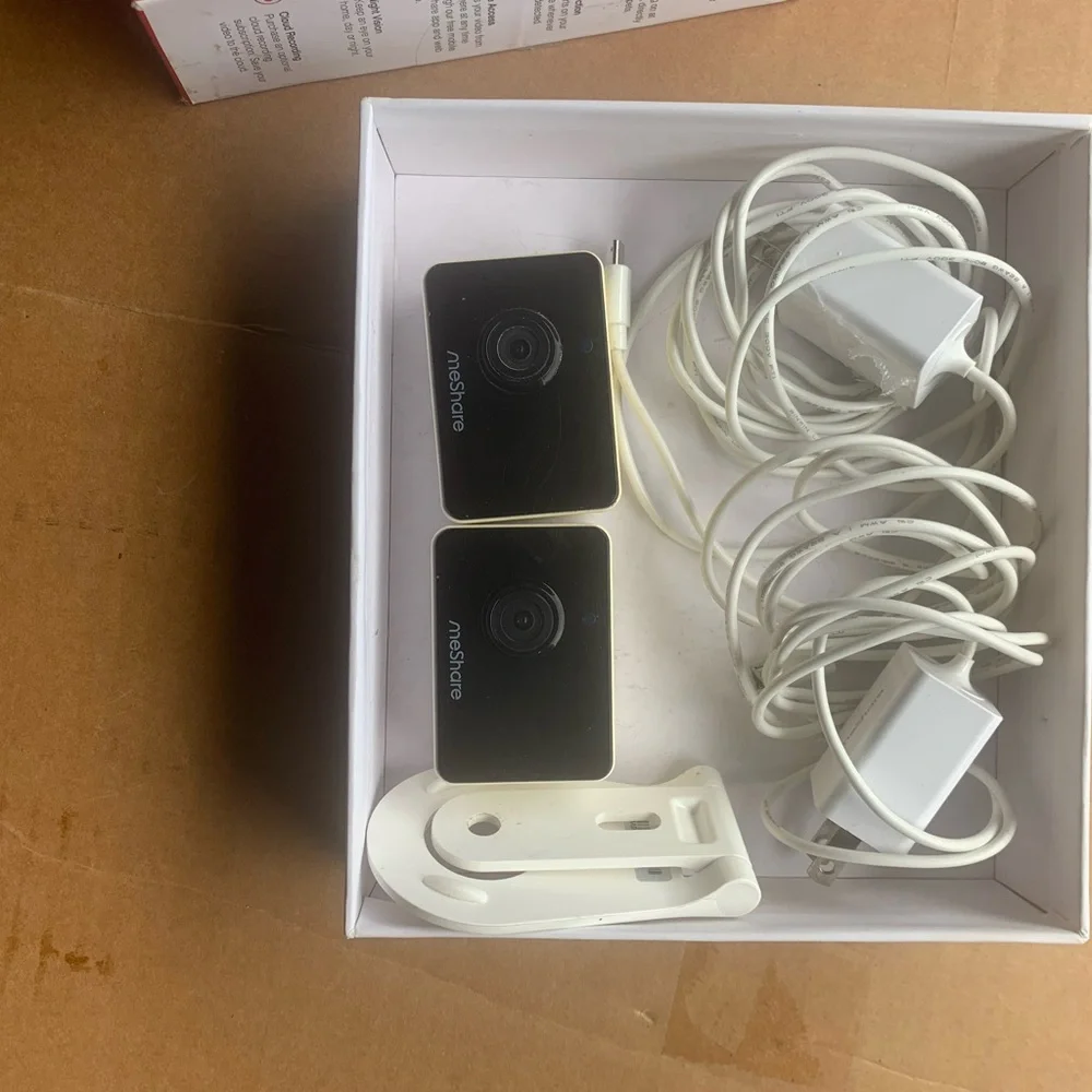 Security cameras - Picture 3 of 3